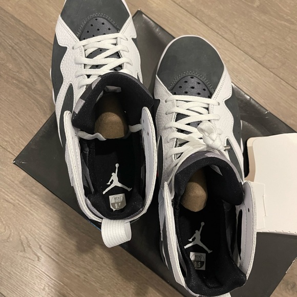 🔥Air Jordan 7 Retro🔥😮💨 - Picture 3 of 5